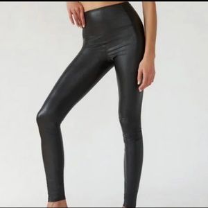 Wilfred Free Leather Leggings from Aritzia